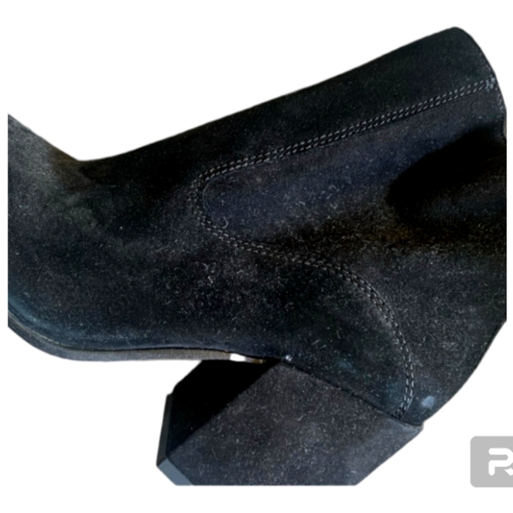 LUCKY BRAND BLACK SUEDE ANKLE BOOTS NIB - Picture 3 of 6